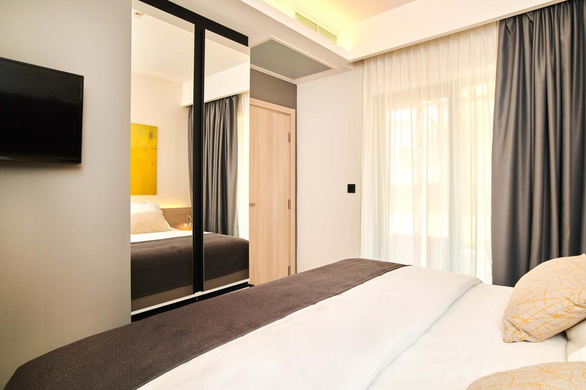 Apartments Park Plava Laguna Πόρετς Εξωτερικό φωτογραφία